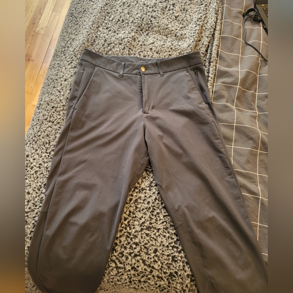 Lululemon commission slim
